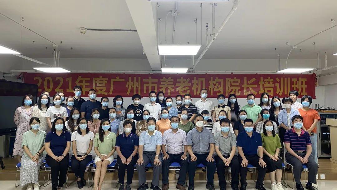 关注小学生心理健康，构建幸福成长的基石