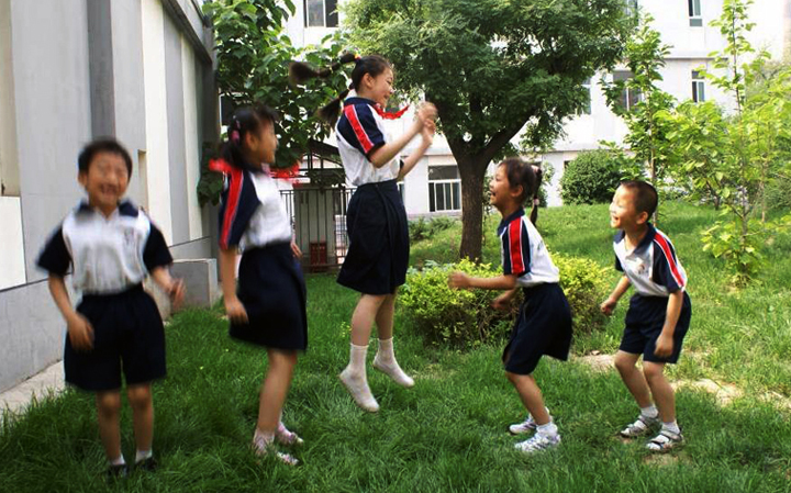 小学生校服，校园文化的缩影与成长的见证