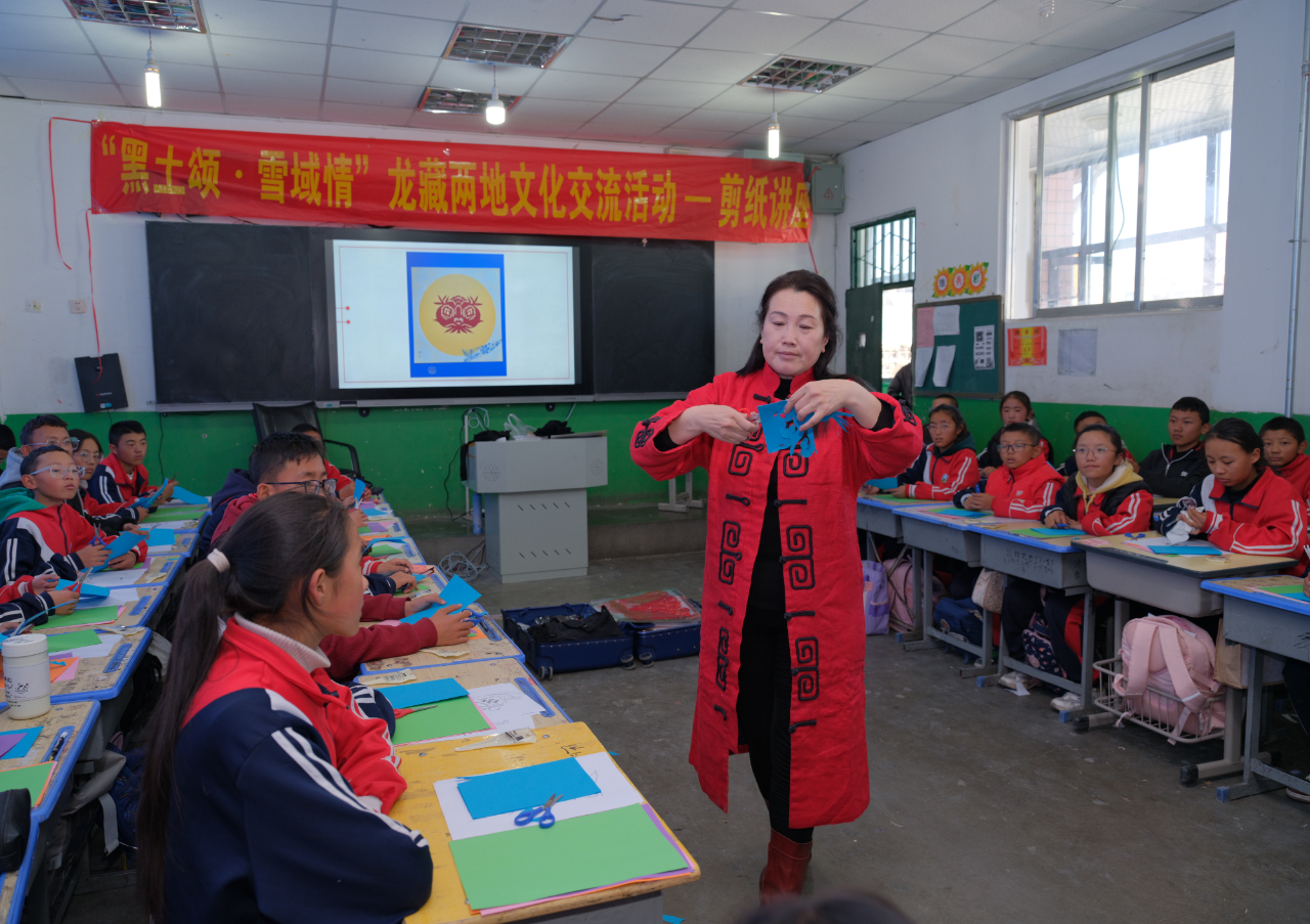 探秘西街小学，传承与创新的教育殿堂