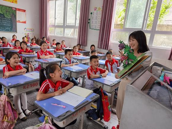 重庆市中小学数字图书馆，知识海洋的智慧航标