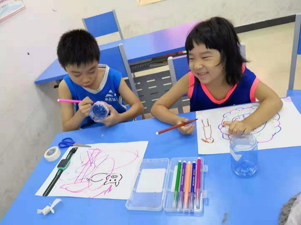 探索科学奥秘，小学生科学小制作的乐趣与意义