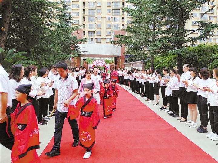 小学的旋律，一首难忘的小学校歌