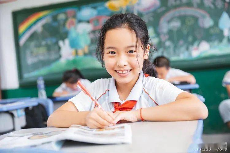小学老师的小扫货，水多，情更浓