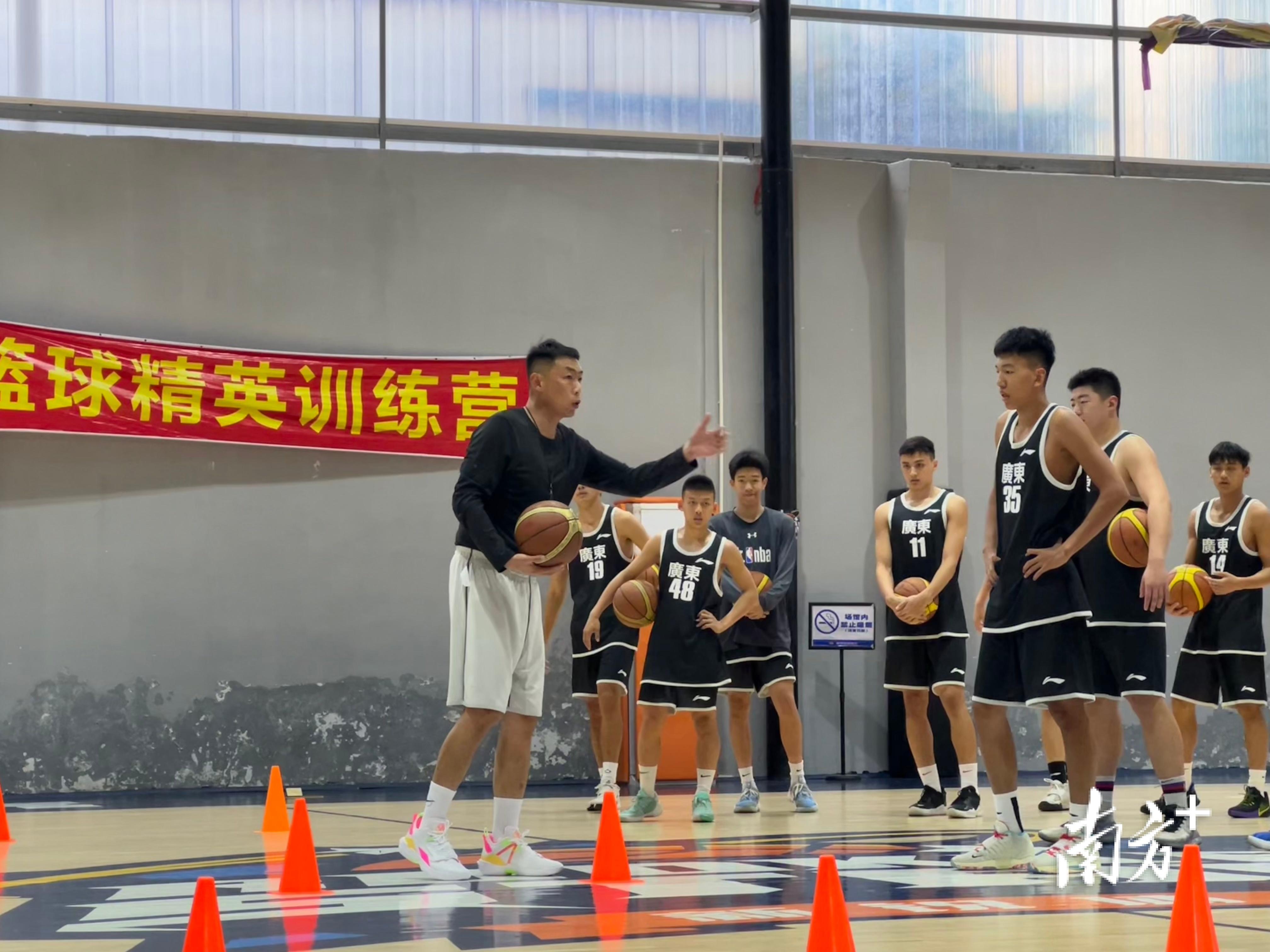 东莞市光明小学，点亮未来之光的启蒙殿堂