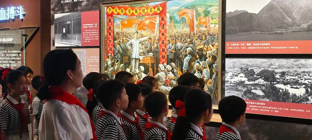 走进文清路小学，传承与创新并蓄的教育殿堂