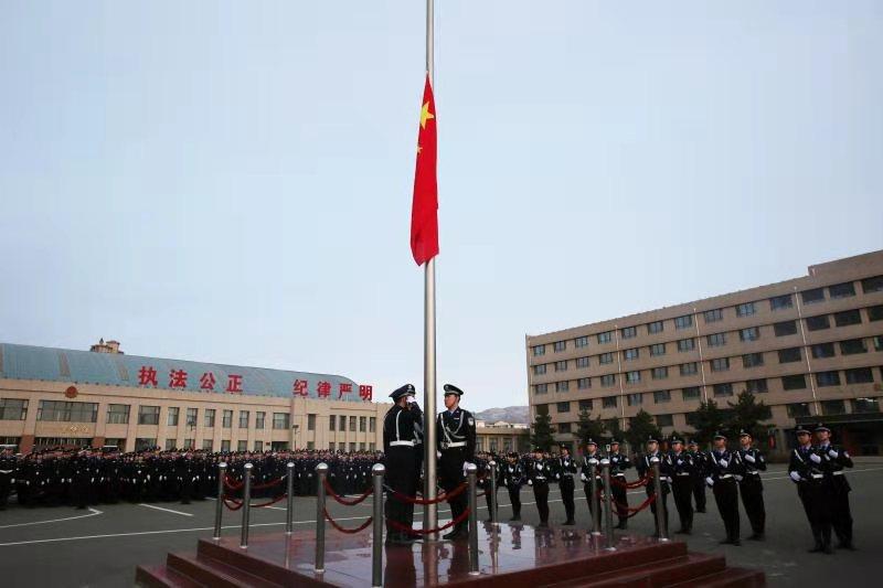 小学升旗仪式，传承红色基因，铸就爱国情怀