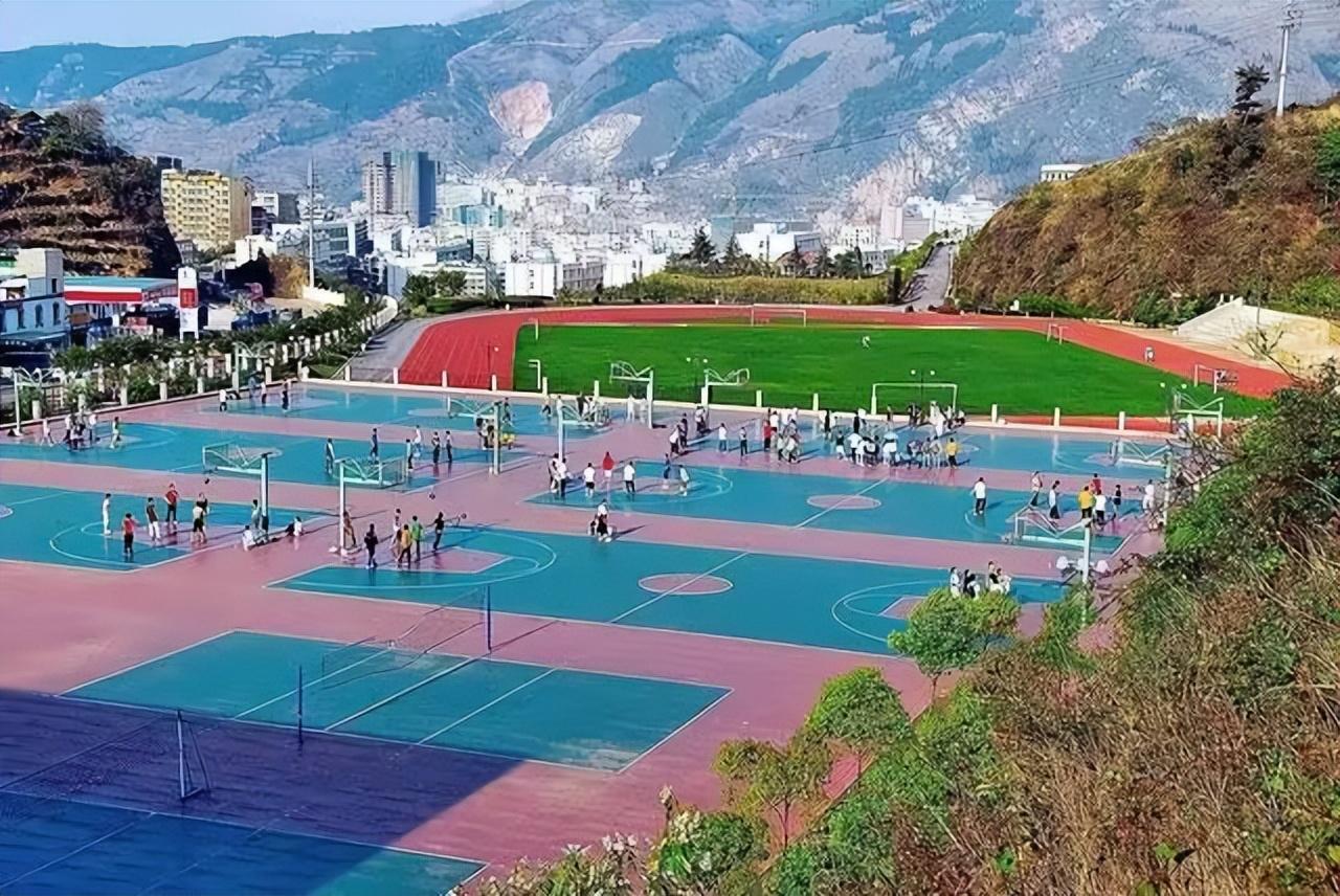 个旧市和平小学，梦想启航的摇篮