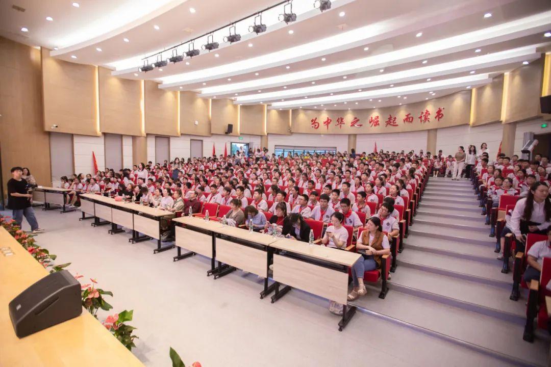 小学毕业，梦想启航的温馨赠言