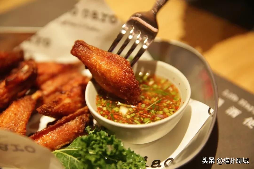 深圳一小学鸡肉标签显示过期4年，食品安全警钟再次敲响