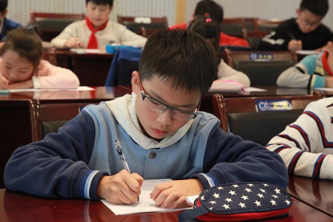 探索写作的奇妙世界，小学生优秀作文网的小小作家之旅