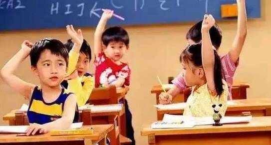 小学阶段，营养与成长并重，小学生喝什么奶粉最合适？