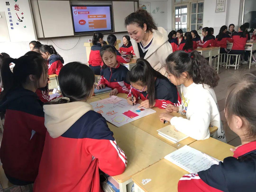 小学班主任经验交流，共筑学生成长的桥梁