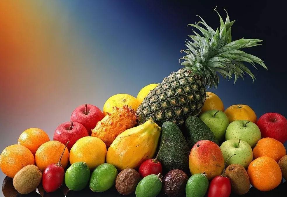 新澳好彩免费资料查询，水果奶奶的秘密花园