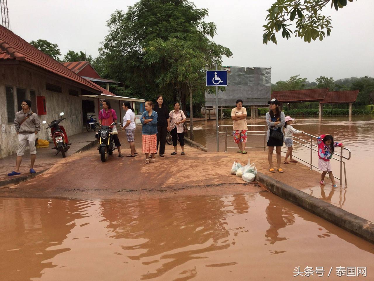 泰国洪水，自然之怒与人类应对的双重考验