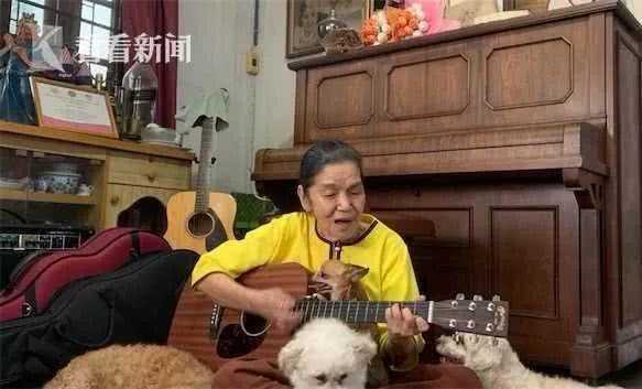 台湾水果奶奶的甜蜜旋律，揭秘她的主题曲水果的盛宴