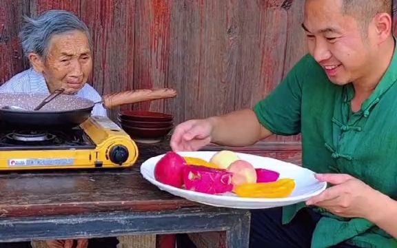 台湾水果奶奶，真实高清图片背后的甜蜜故事