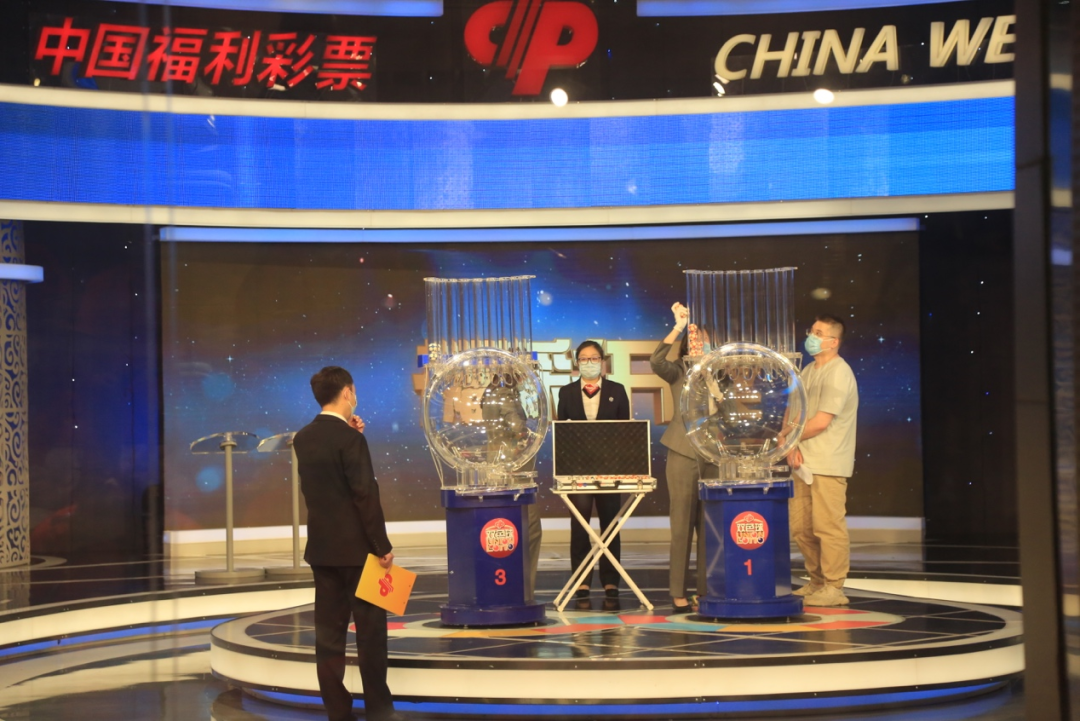 双色球官网开奖直播，揭秘彩票背后的公平与透明