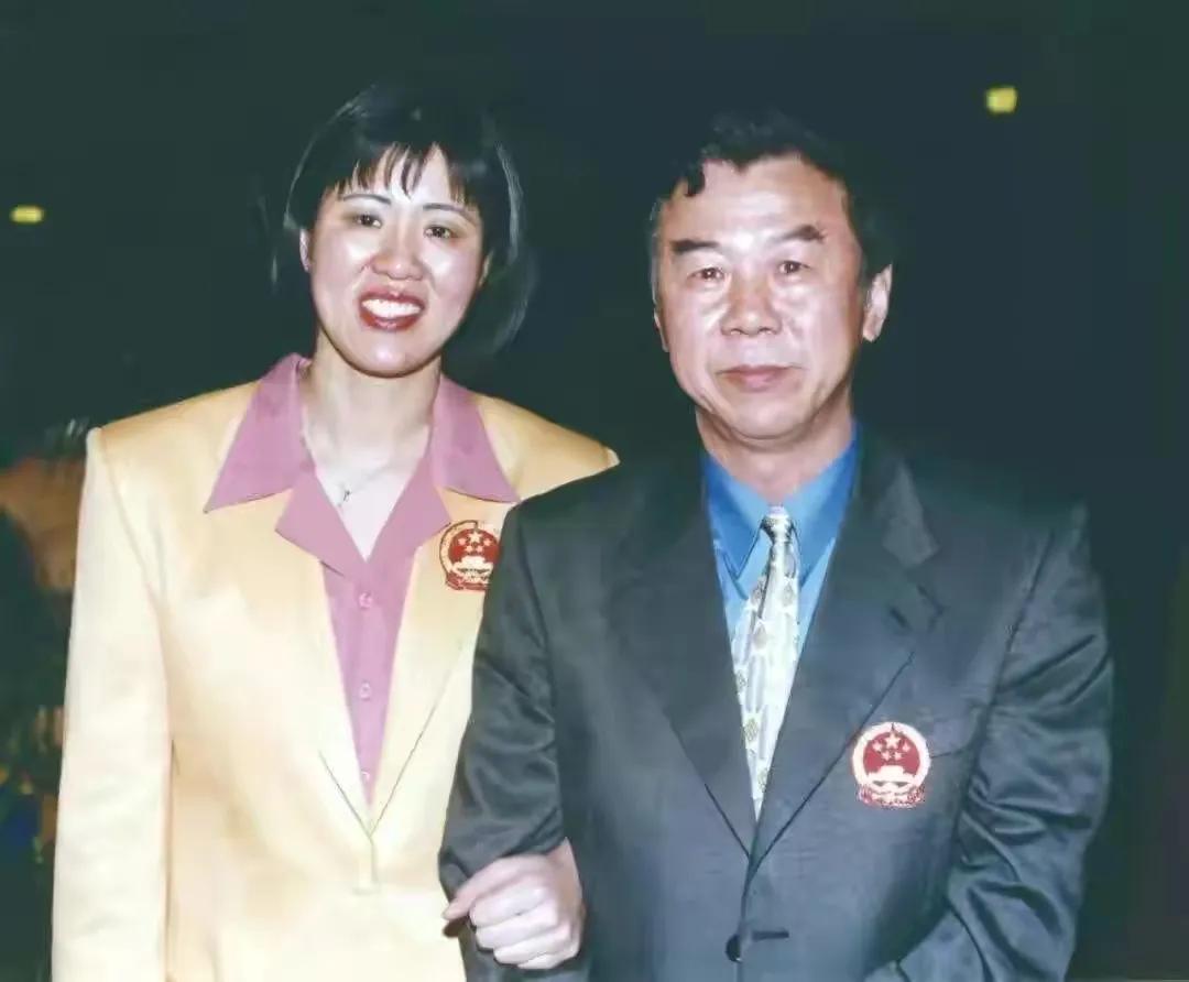 上海女排以3比0横扫北京，技战术与精神意志的双重胜利