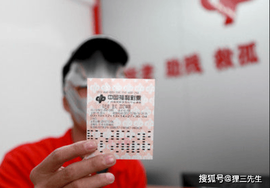 308k二四六天天好彩，揭秘资料大全的真相与风险