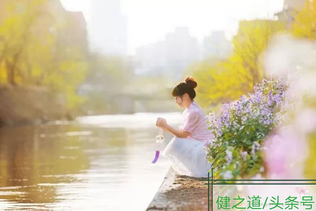 蓝月亮心水论坛，网络交流的蓝色港湾