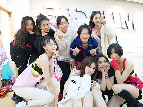 蓝姐论坛，网络时代的女性声音与社区力量