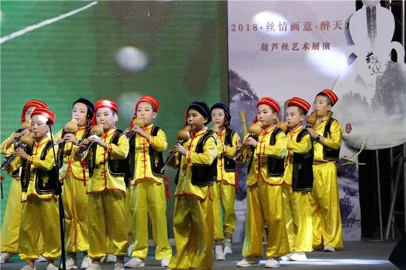 今晚开马，一场视觉与激情的现场直播盛宴