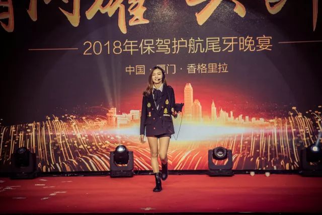 2018香港马年赛事全回顾，辉煌与激情的年度盛宴2019年香港马最准的资料