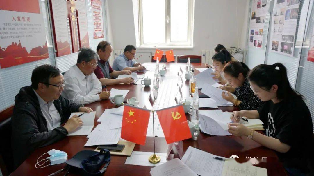 传统与现代交织