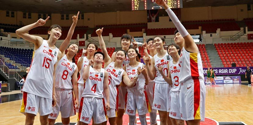 观战激情，CCTV5直播中国女篮的荣耀时刻cctv 5直播中国女篮对阵西班牙第三节回放