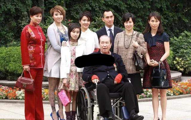 澳门六块赌牌的归属与何超凤的角色澳门6张赌牌谁持有