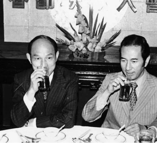 澳门六大赌场老板及其背后的故事,揭秘神秘富豪的商业帝国与联系方式(虚构)澳门各大赌场老板是谁