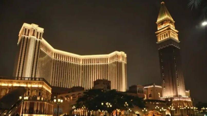 澳门六大博企旗下酒店排名第一，威尼斯人引领奢华新风尚澳门六大博企实力对比